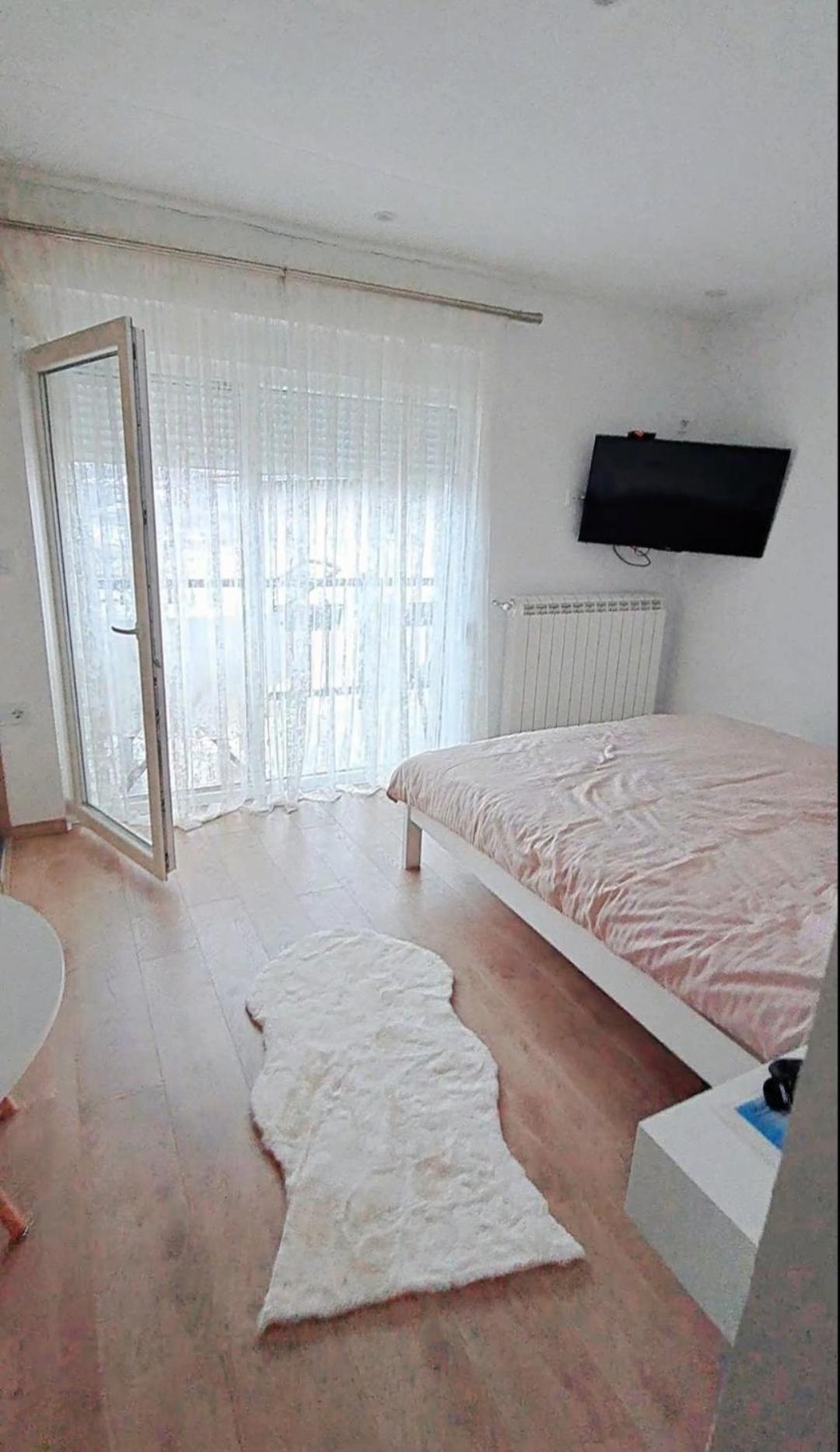 פלאב Rooms Lida & Friendly Home מראה חיצוני תמונה
